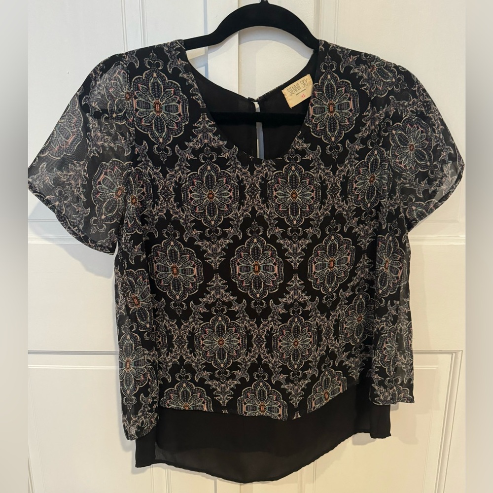 Short sleeve cape style blouse